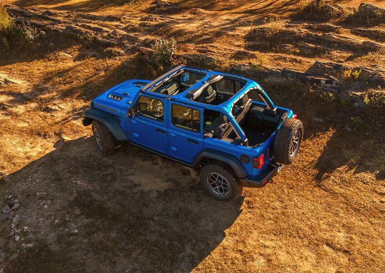 Jeep Wrangler exterior abierto