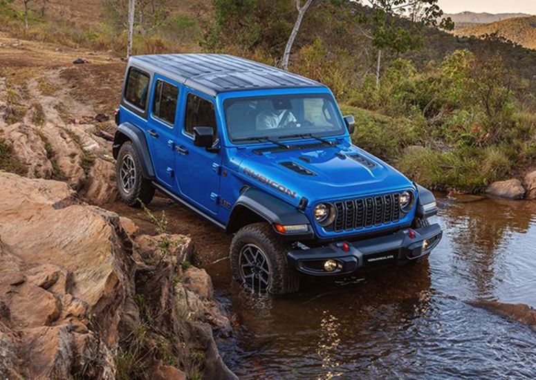 Jeep Wrangler badeando
